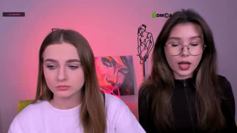 Luna online show from October 2025 07:03:01 PM