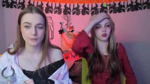 Luna online show from October 2025 08:20:01 PM