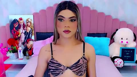 Snapshot of ariadna_princes chatting on November 2025 04:25:02 AM ARIADNA online show from November 2025 04:25:02 AM