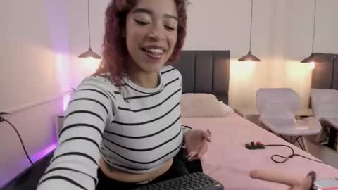 Snapshot of ariadnaaa_ chatting on November 2025 03:45:02 AM Ariadna online show from November 2025 03:45:02 AM