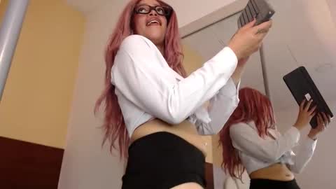 Snapshot of ariadnaaa_ chatting on December 2025 04:51:02 AM Ariadna online show from December 2025 04:51:02 AM