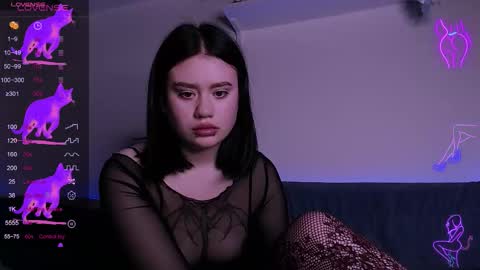Snapshot of ariamorgan_ chatting on October 2025 01:22:02 PM Aria online show from October 2025 01:22:02 PM