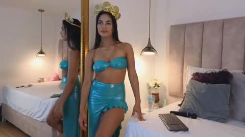 Ariana  online show from October 2025 08:41:02 PM