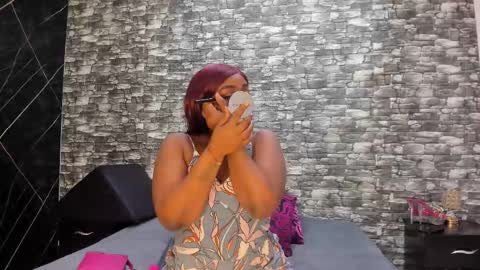 Snapshot of arianaablack chatting on October 2025 12:05:02 PM Ariana online show from October 2025 12:05:02 PM