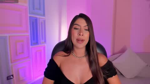 Snapshot of arianadumont chatting on September 2025 11:43:01 AM Ariana Dumont online show from September 2025 11:43:01 AM