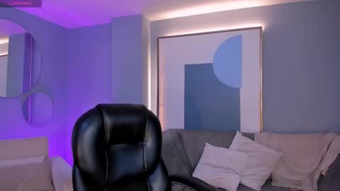 Snapshot of arianadumont chatting on October 2025 11:33:02 AM Ariana Dumont online show from October 2025 11:33:02 AM