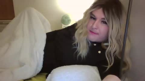 Ariana 3 online show from December 2024 05:36:02 PM