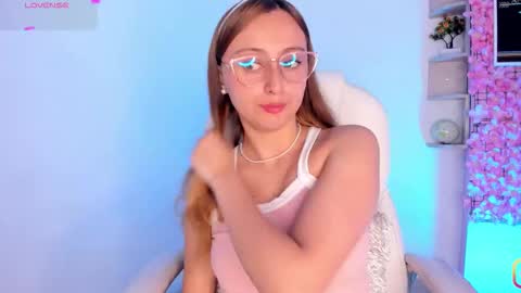 Snapshot of arianna_gren chatting on October 2025 05:01:01 PM Arianna online show from October 2025 05:01:01 PM