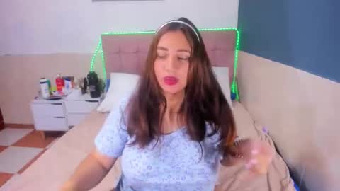 Snapshot of arianna_hot777 chatting on December 2025 05:23:01 AM arianna_hot777 online show from December 2025 05:23:01 AM