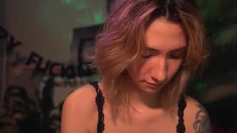 Olivka online show from November 2025 06:13:02 AM