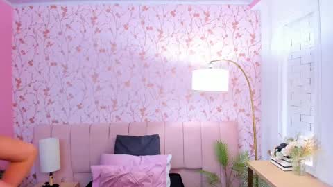 Snapshot of ariannaliss chatting on October 2025 12:06:01 PM Arianna online show from October 2025 12:06:01 PM