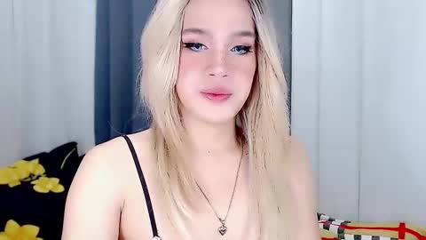 ARIANNE CUMS  online show from March 2025 08:23:02 AM