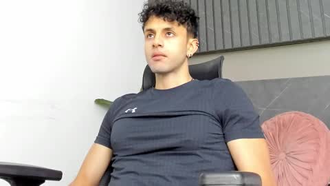 ariasaadeh online show from September 2025 12:06:01 PM