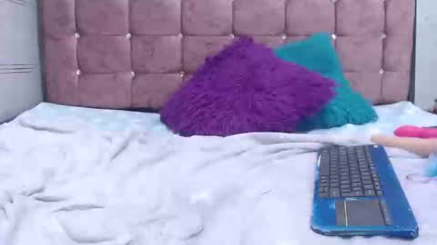 ariasmithog online show from October 2025 03:09:02 PM