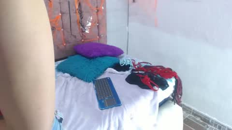 ariasmithog online show from October 2025 01:56:01 PM