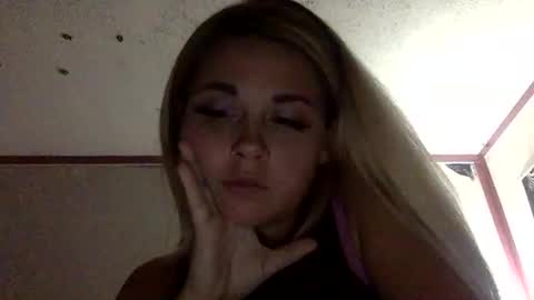 Snapshot of ariel2613 chatting on November 2025 04:54:02 AM Ariel online show from November 2025 04:54:02 AM