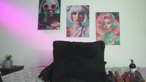 ariela milf online show from September 2025 03:50:02 AM
