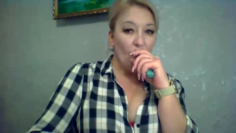 Snapshot of arielxloveresss chatting on November 2025 10:15:02 AM ArielXLoveresss online show from November 2025 10:15:02 AM