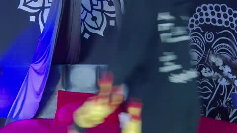 Ari online show from September 2025 07:46:02 PM