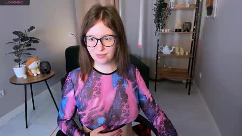 Snapshot of arizzzona_baby chatting on November 2025 06:14:02 AM Arizona online show from November 2025 06:14:02 AM