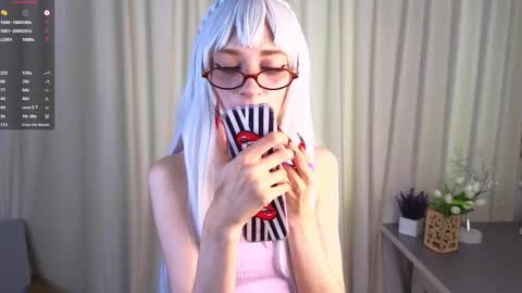 Snapshot of arlettebrougham chatting on October 2025 03:38:01 AM Kate online show from October 2025 03:38:01 AM