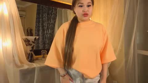 Amelia online show from September 2025 03:38:02 PM