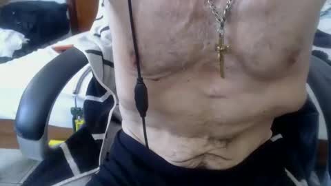 Snapshot of armaduradeacero chatting on January 2025 07:03:01 PM armaduradeacero online show from January 2025 07:03:01 PM