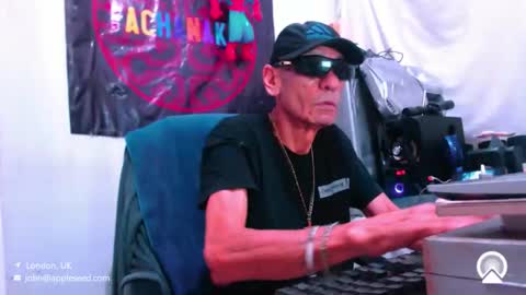 Snapshot of armaduradeacero chatting on October 2025 09:31:01 AM armaduradeacero online show from October 2025 09:31:01 AM