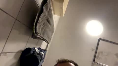 armyskater32 online show from September 2025 08:43:01 PM