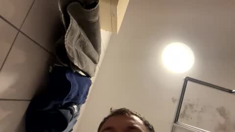 armyskater32 online show from September 2025 09:09:01 PM