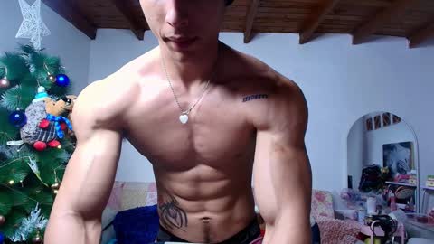 arnold black online show from December 2024 11:39:01 PM