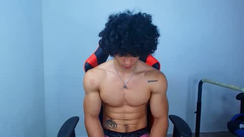 arnold black online show from September 2025 12:41:01 PM