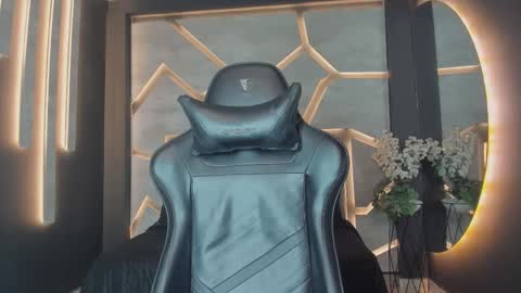 Snapshot of arohomlester chatting on November 2025 10:48:02 AM Arohom Lester online show from November 2025 10:48:02 AM