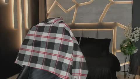 Snapshot of arohomlester chatting on November 2025 10:46:02 AM Arohom Lester online show from November 2025 10:46:02 AM