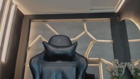 Snapshot of arohomlester chatting on November 2025 10:58:01 AM Arohom Lester online show from November 2025 10:58:01 AM