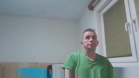 Snapshot of aromannn chatting on December 2024 08:03:02 PM aromannn online show from December 2024 08:03:02 PM