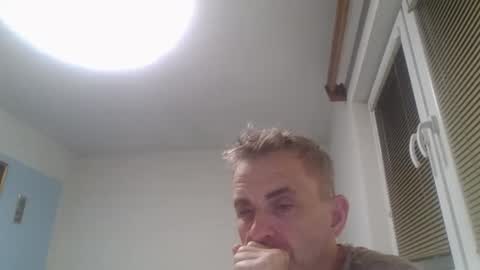 Snapshot of aromannn chatting on November 2025 03:33:02 PM aromannn online show from November 2025 03:33:02 PM