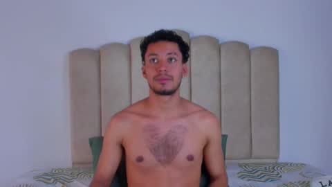 Snapshot of aroncooper1 chatting on October 2025 02:04:01 PM aron cooper online show from October 2025 02:04:01 PM