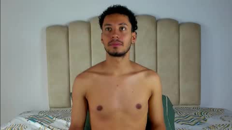 Snapshot of aroncooper1 chatting on October 2025 02:18:01 PM aron cooper online show from October 2025 02:18:01 PM