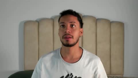 Snapshot of aroncooper1 chatting on October 2025 03:06:02 AM aron cooper online show from October 2025 03:06:02 AM