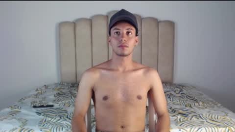 Snapshot of aroncooper1 chatting on November 2025 06:15:02 AM aron cooper online show from November 2025 06:15:02 AM