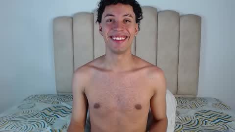 Snapshot of aroncooper1 chatting on November 2025 04:01:02 AM aron cooper online show from November 2025 04:01:02 AM