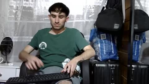 Aron G Franco online show from September 2025 04:28:01 AM