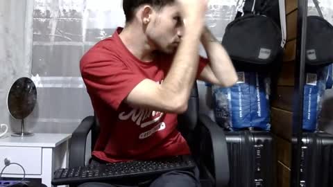 Aron G Franco online show from October 2025 03:04:01 AM