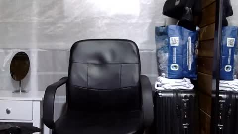 Aron G Franco online show from October 2025 05:39:01 PM