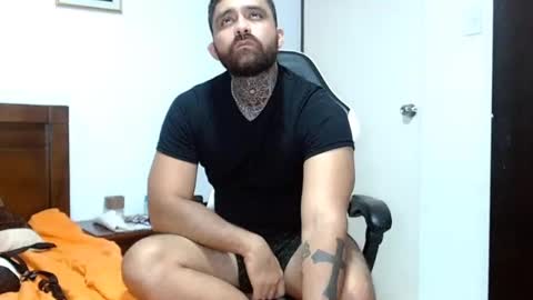 Snapshot of aronmiller404 chatting on October 2025 09:03:02 PM aronmiller online show from October 2025 09:03:02 PM