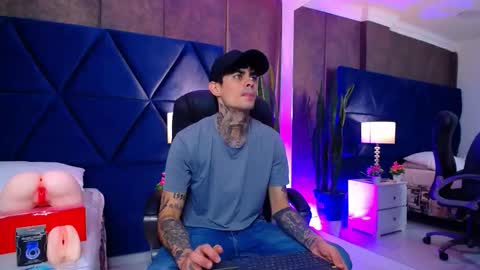 Snapshot of aronmuller_ chatting on September 2025 04:58:01 AM aronmuller_ online show from September 2025 04:58:01 AM