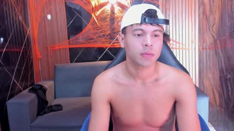 Snapshot of aroon_sexx21 chatting on October 2025 08:31:01 PM Aroon online show from October 2025 08:31:01 PM