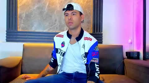 Snapshot of aroon_sexx21 chatting on November 2025 11:54:01 AM Aroon online show from November 2025 11:54:01 AM