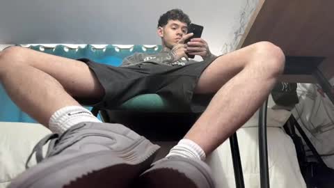 Snapshot of arteemiis chatting on December 2024 10:40:02 AM online show from December 2024 10:40:02 AM